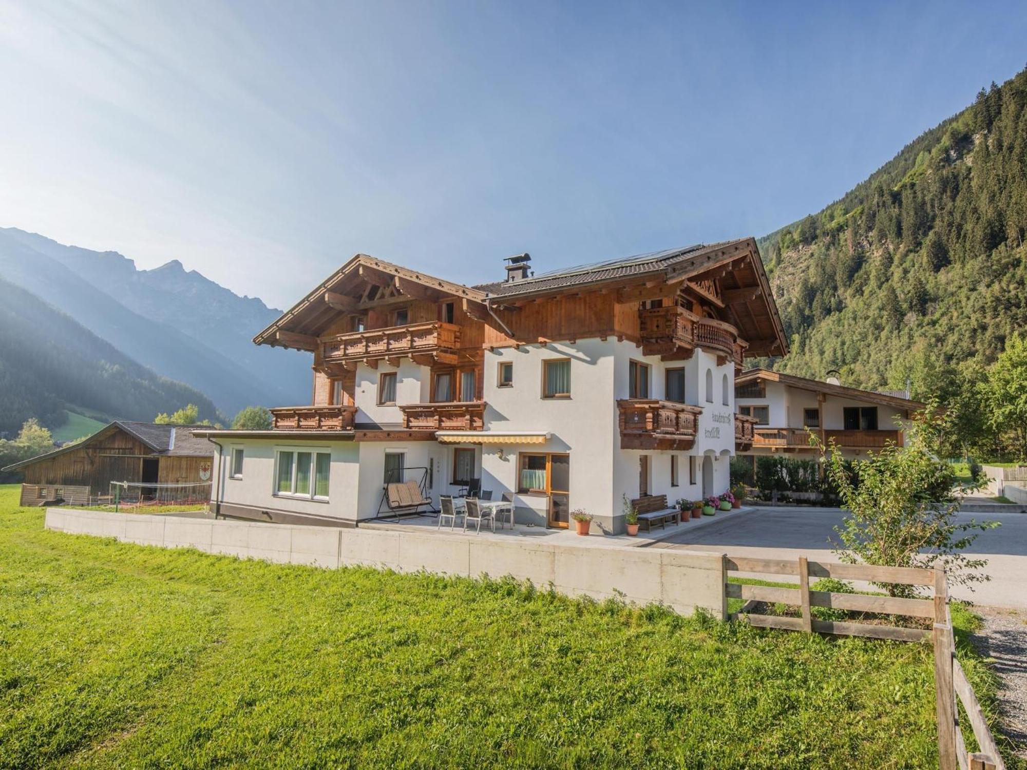 Flat With Sep Entrance On Ground Floor In Neustift Neustift im Stubaital Exterior foto