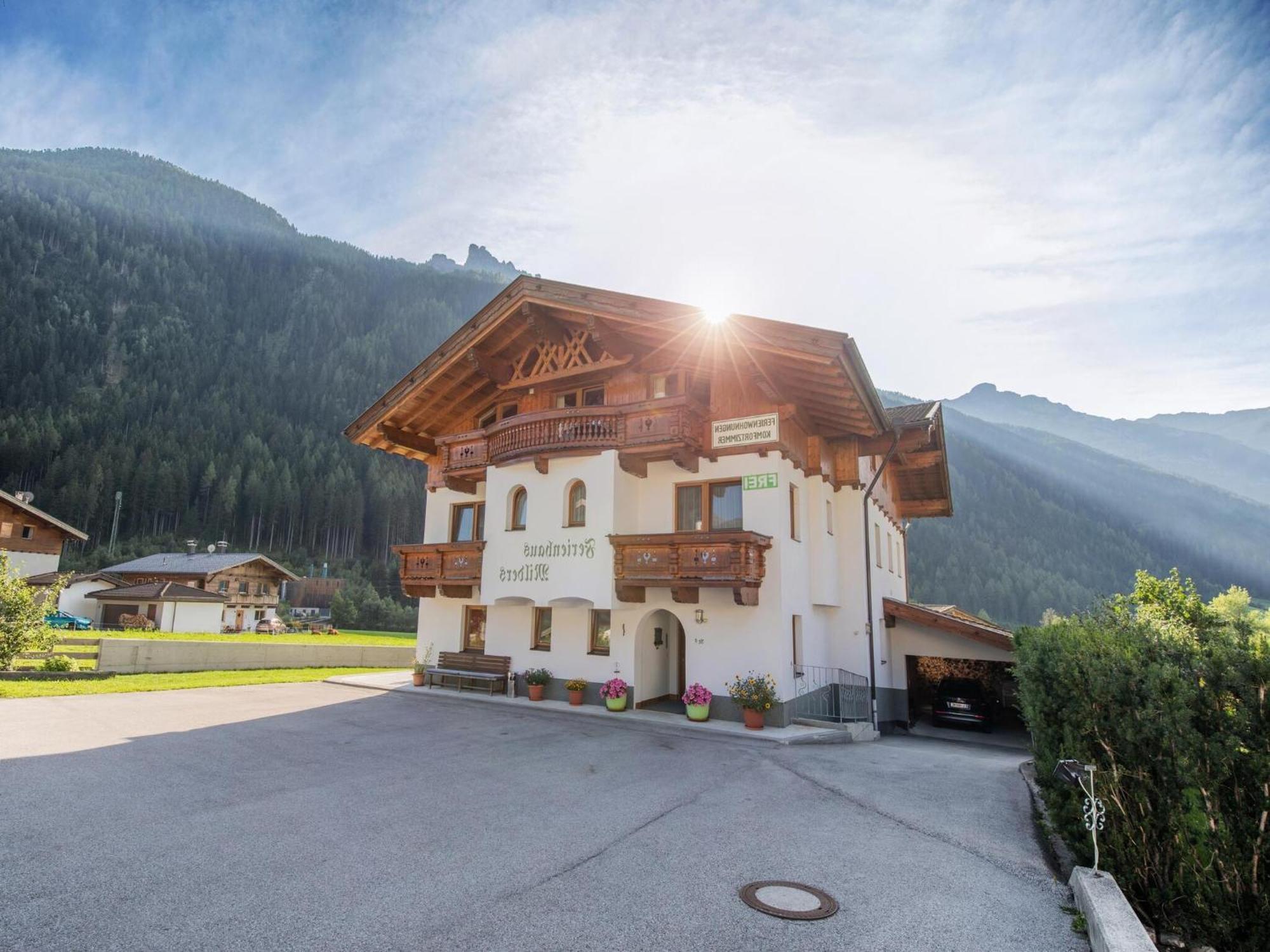 Flat With Sep Entrance On Ground Floor In Neustift Neustift im Stubaital Exterior foto